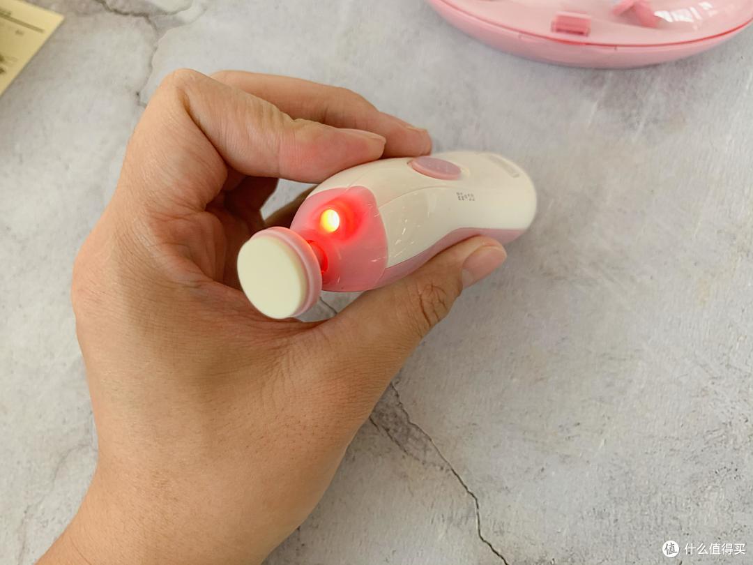 告别宝宝脸上抓痕——babycare 3500磨甲器
