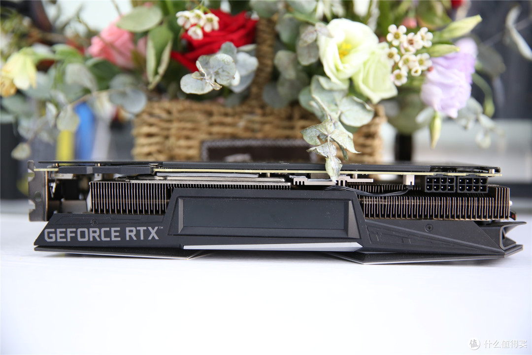 用显卡给手机快充?浑身都是快充头的直男1号10600K+2070S装机体验