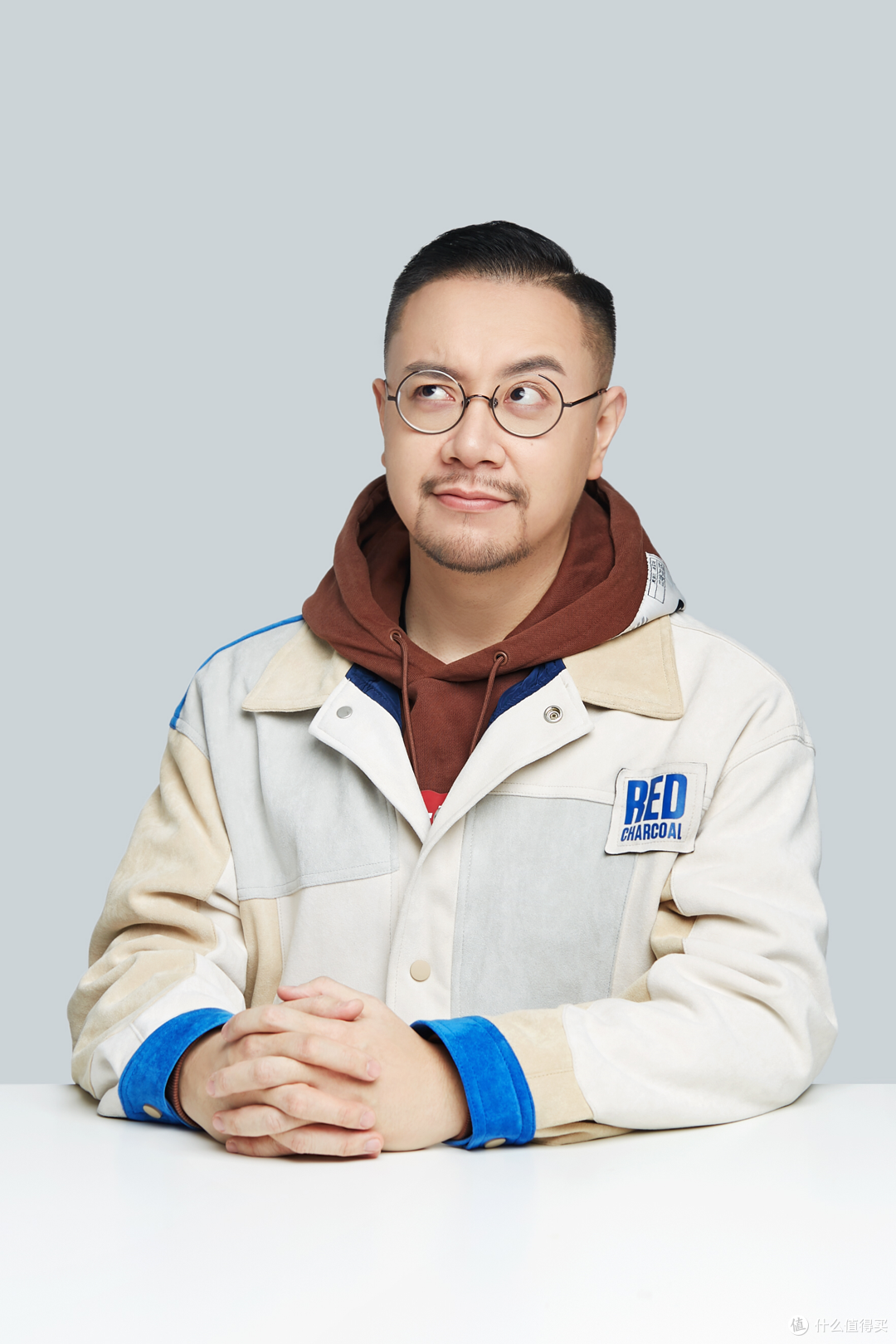 2020年2月的桌前照,拍摄于小象馆