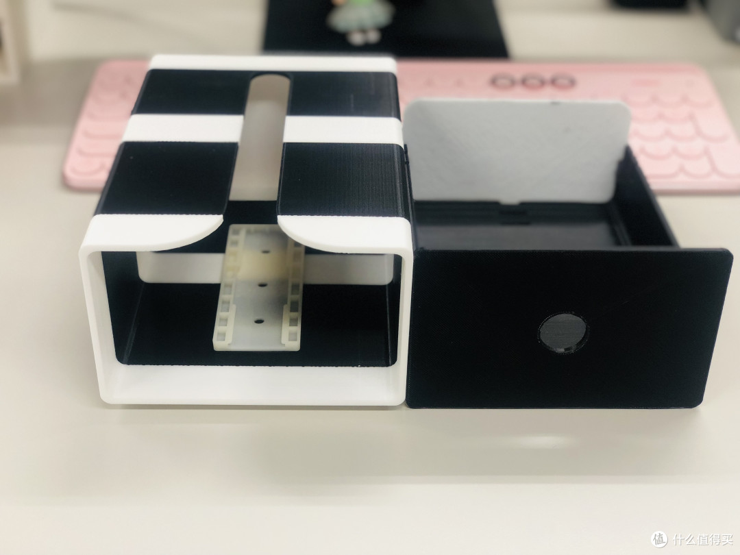 这次打了一个硬硬的纸巾盒