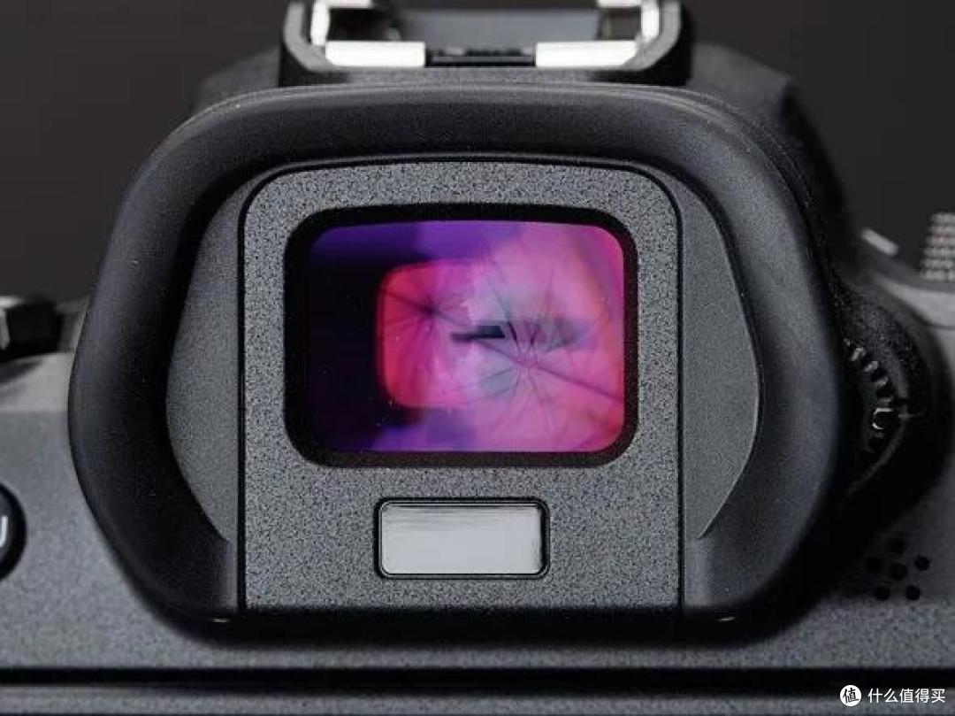 EOS R5的小弟R6上手体验,价格低一档,表现怎么样?