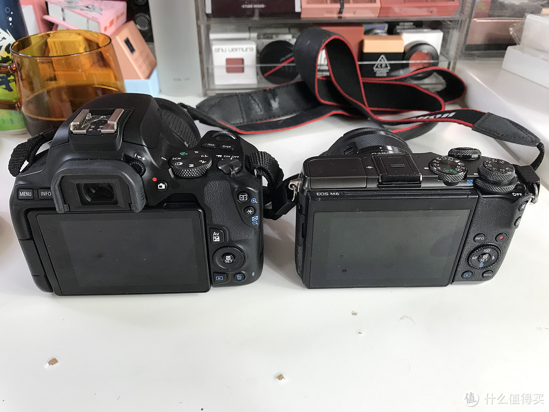 【佳能入门】微单M6与单反200D2横评