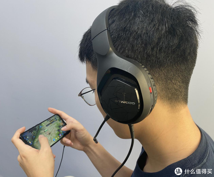 平价入门级电竞游戏耳机,头戴式吃鸡无忧