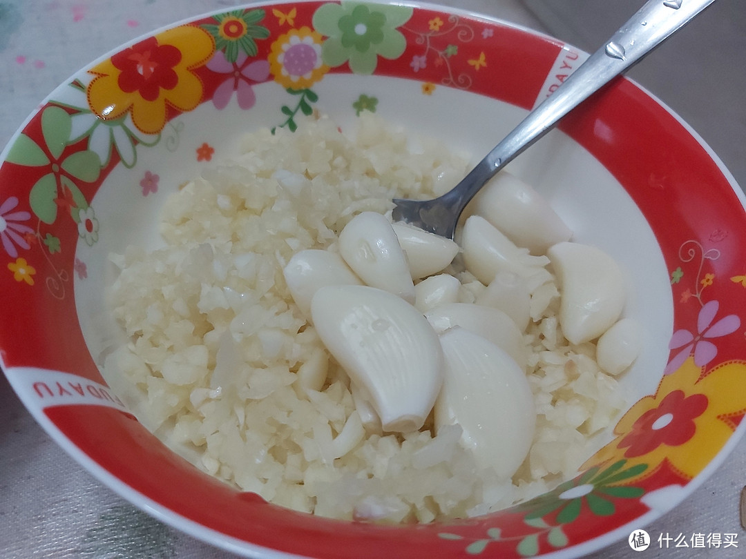 还有蒜瓣加上蒜泥!
