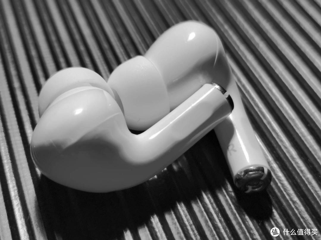 吸引耳膜 感受音乐力量 网易云定制款Music Pods