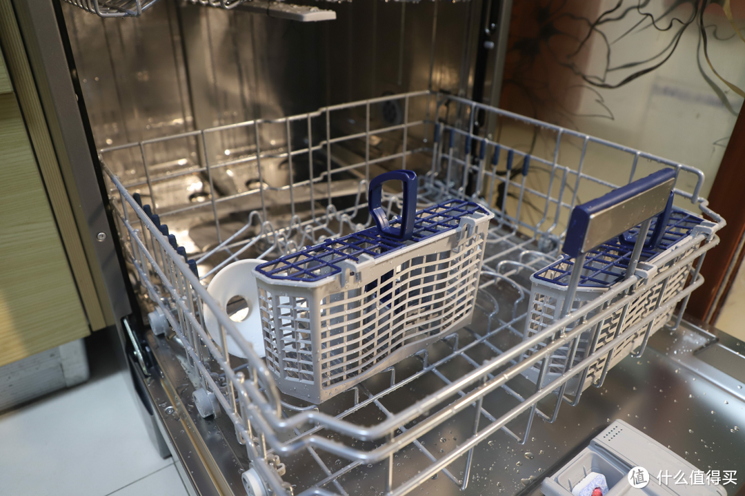 三层喷淋，热风烘干，人间值得：美的GX600独嵌两用13套洗碗机真香体验