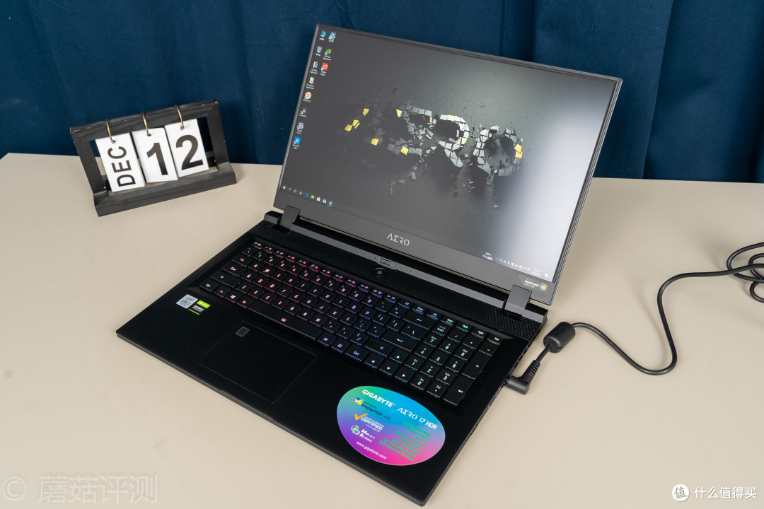买前生产力,买后打游戏!技嘉GIGABYTE AERO 17轻薄创意设计游戏本 深度评测