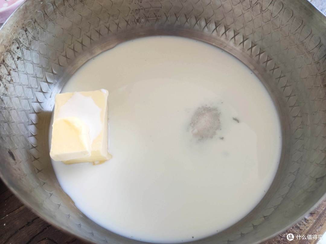 一次就成功的酥皮大泡芙,吃起来真过瘾,又香又脆,比蛋糕还好吃