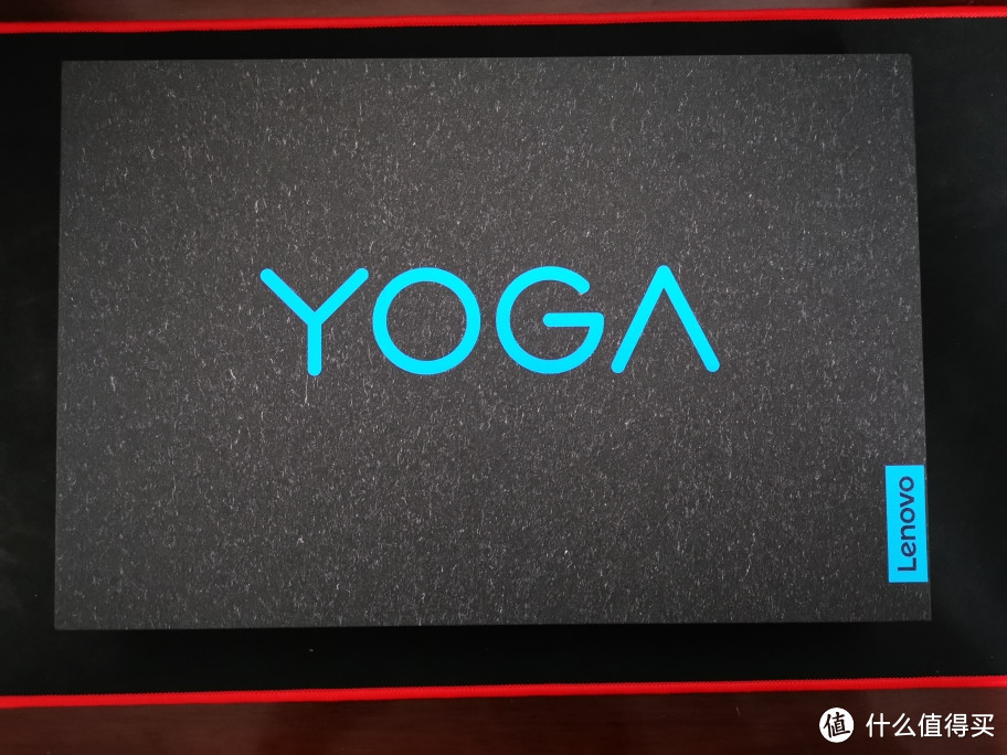 yoga14s开箱：一款集颜值与性能一体的西装怪兽
