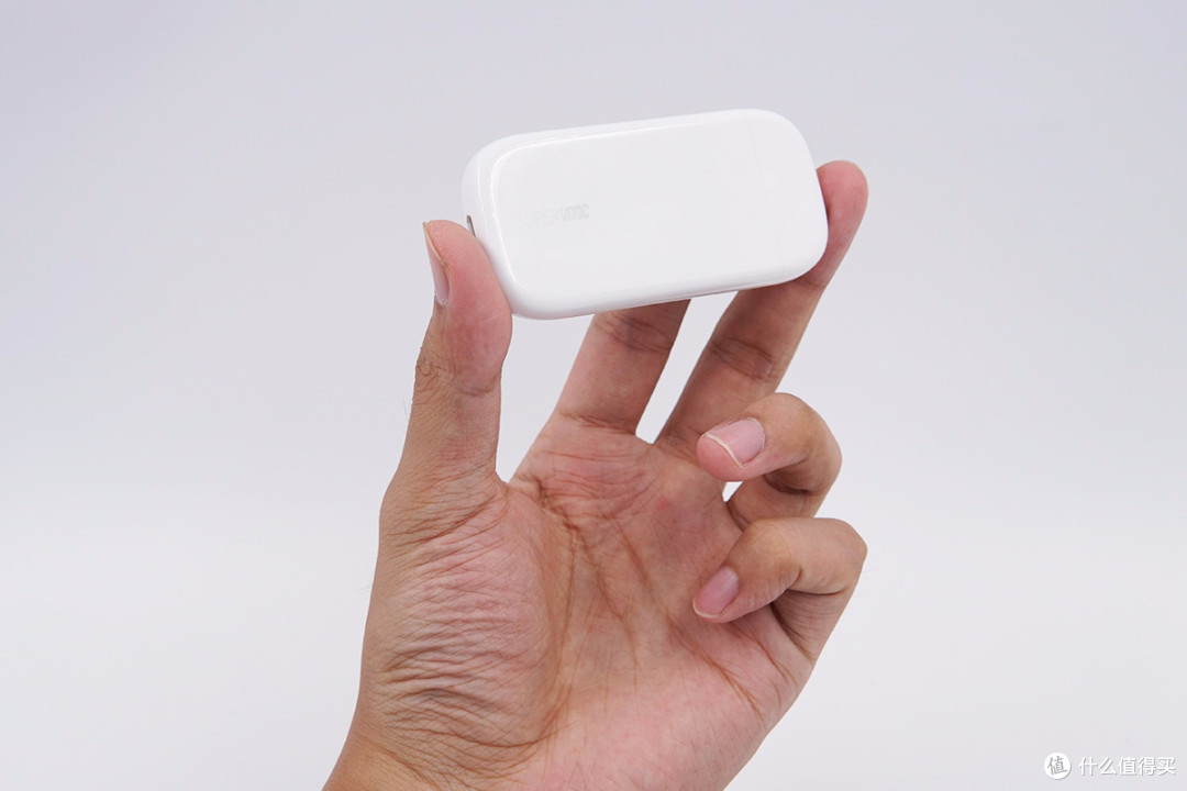 仅10mm薄:OPPO 50W饼干氮化镓快充拆解