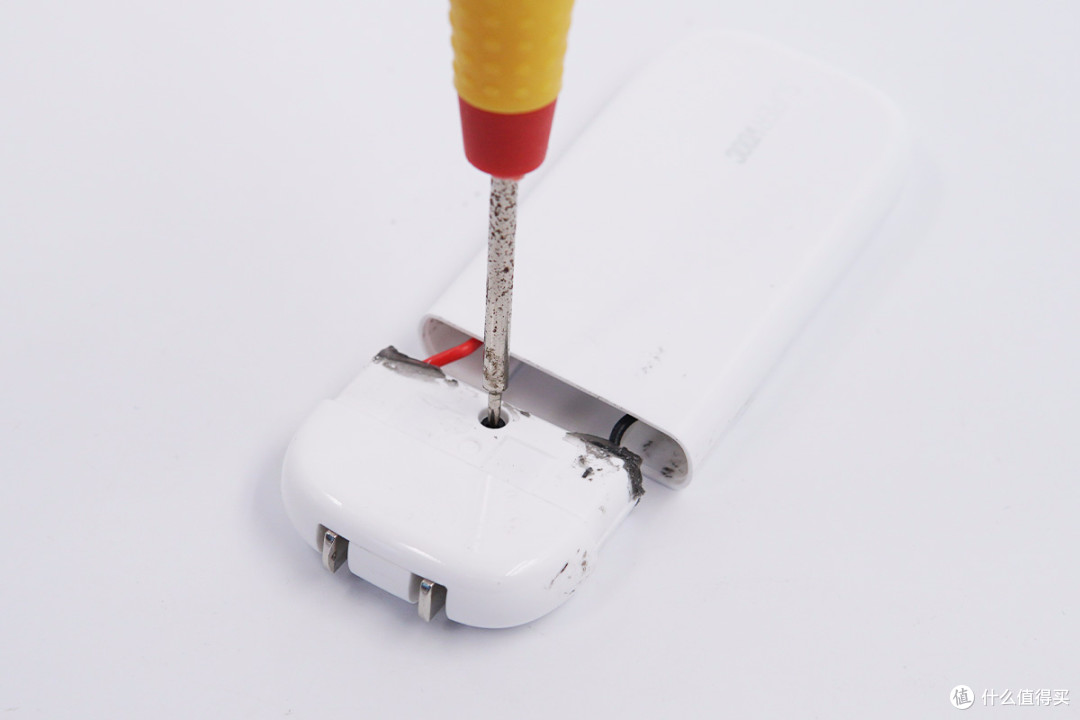 仅10mm薄:OPPO 50W饼干氮化镓快充拆解