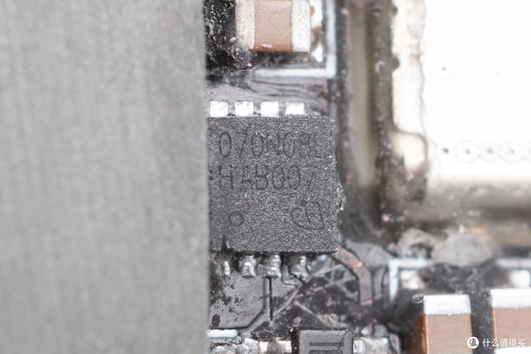 仅10mm薄:OPPO 50W饼干氮化镓快充拆解