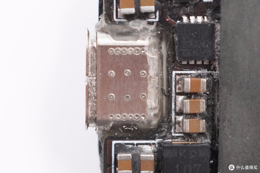 仅10mm薄:OPPO 50W饼干氮化镓快充拆解
