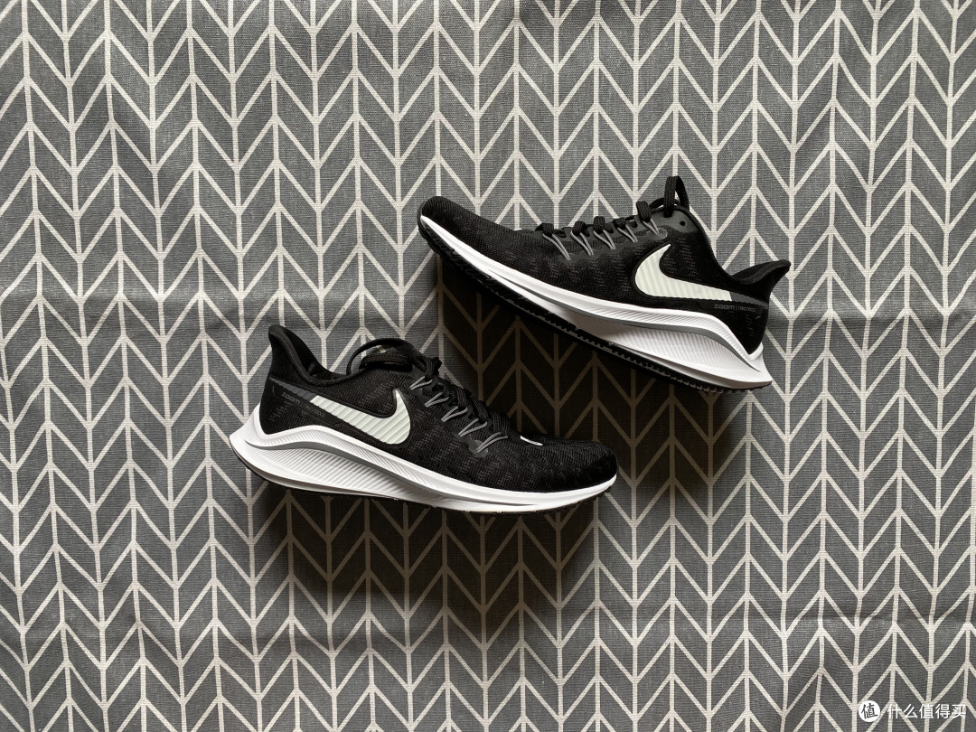 399捡漏的NIKE AIR ZOOM VOMERO 14
