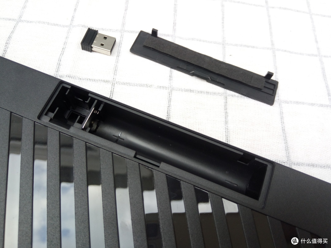 办公设备无缝连接，TT G521飞行家三模键盘体验