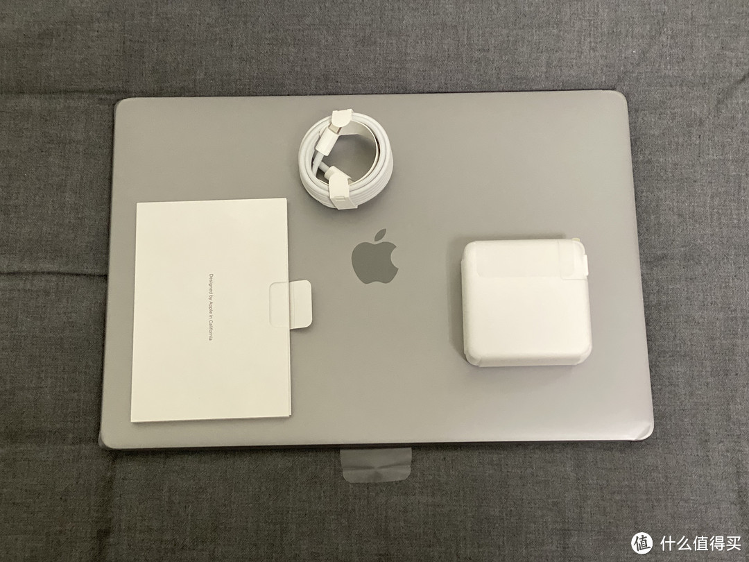 一篇没那么认真的开箱，16寸基础配Macbook Pro开箱简评