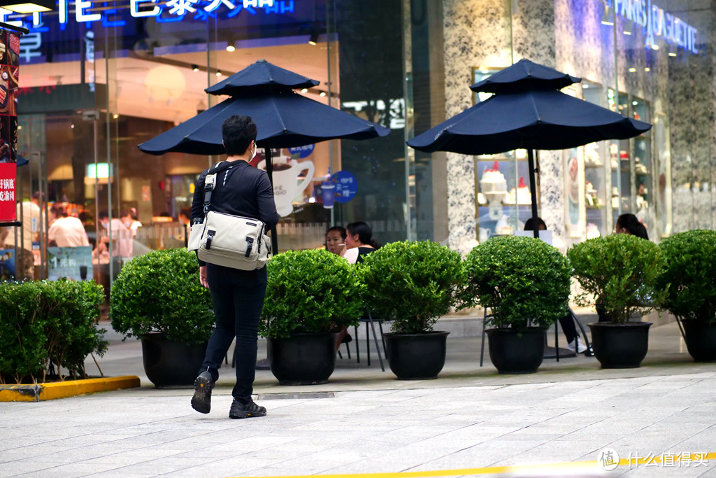 旅行、街拍你的摄影装备拍丢么？PD（巅峰设计）有颜也要退避三舍，防盗攻略推荐几款摄影配件