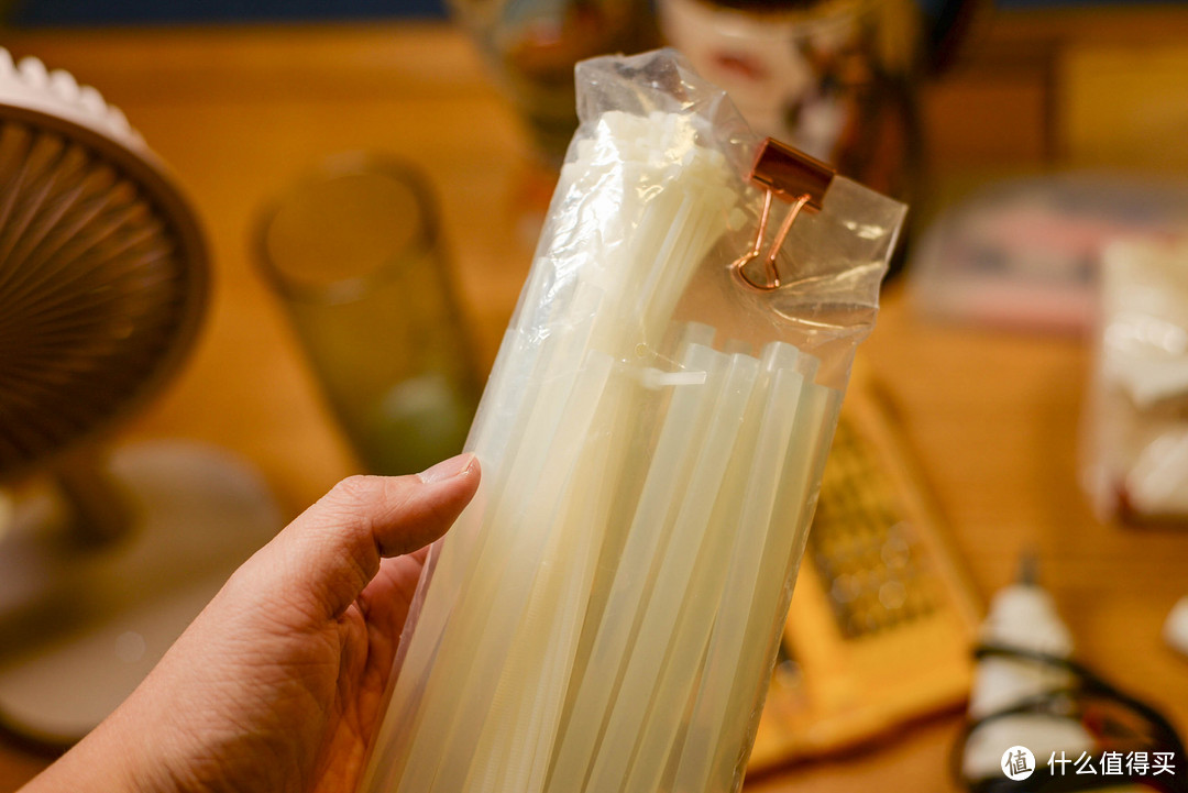 各个品牌的胶条混合,已经分不出是哪些品牌的胶条