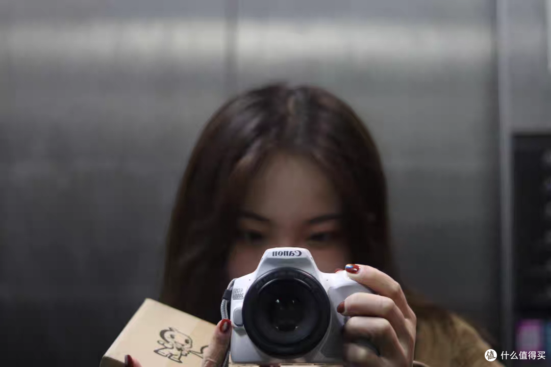 我人生中的第一个单反为什么会选择佳能200D?