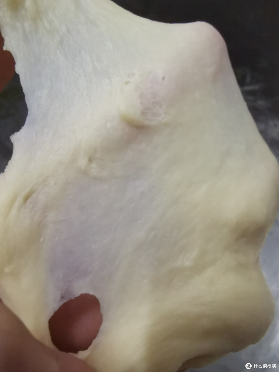 应该勉为其难算是手套膜吧