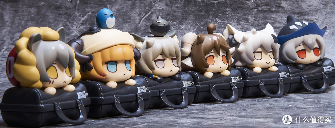 拉开拉链出彩光！APEX-TOYS 明日方舟 人力资源包 盲盒测评