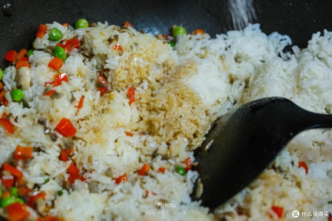 有不粘锅就能做的蛋包饭,摆盘不要太好看