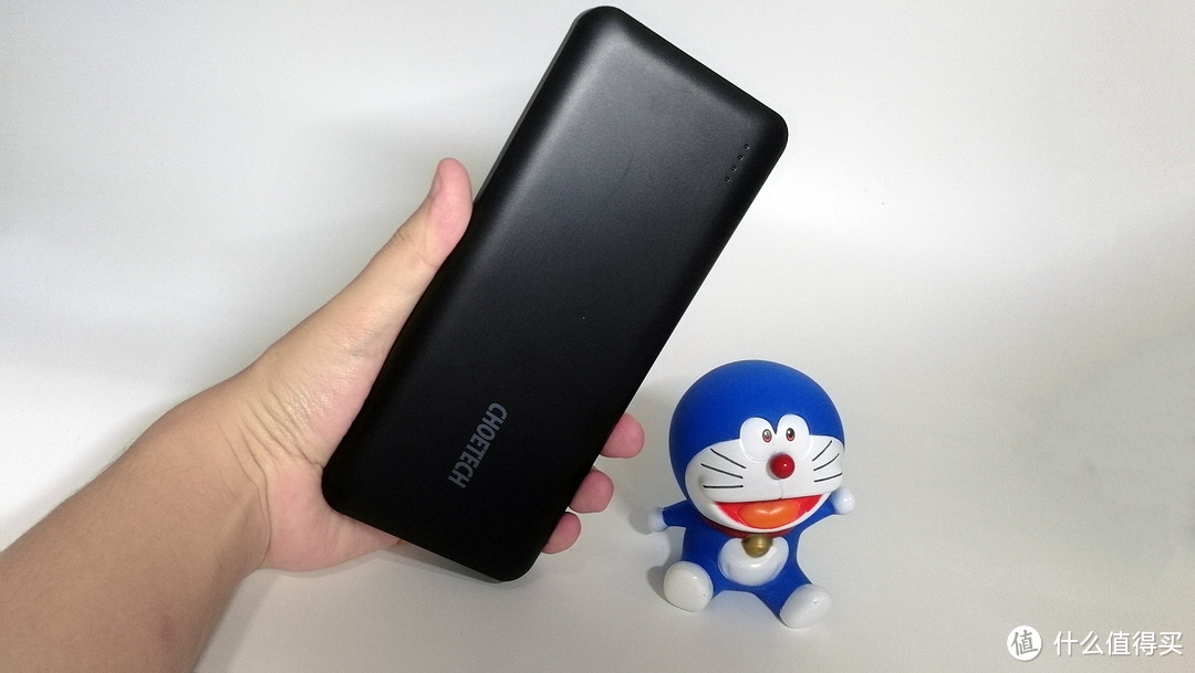 笔记本、手机、平板同时充电！迪奥科20000mAh 45W PD快充一拖三移动电源