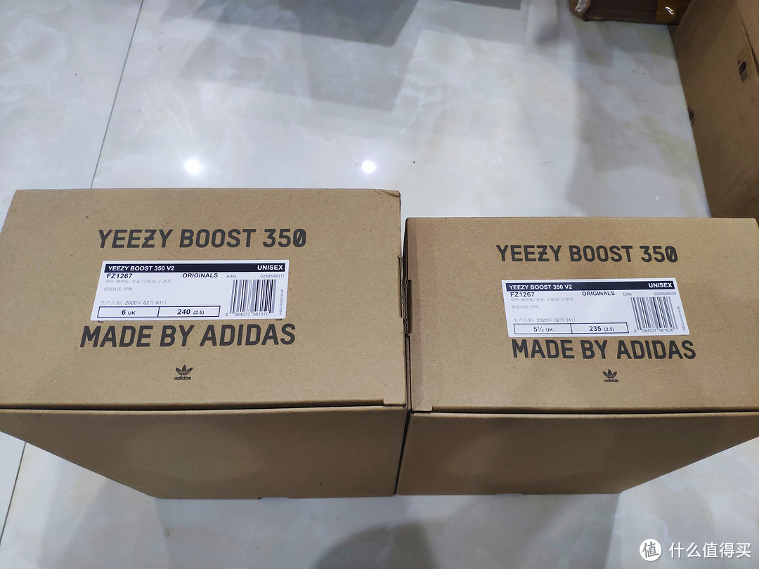 yeezy350鞋盒图片