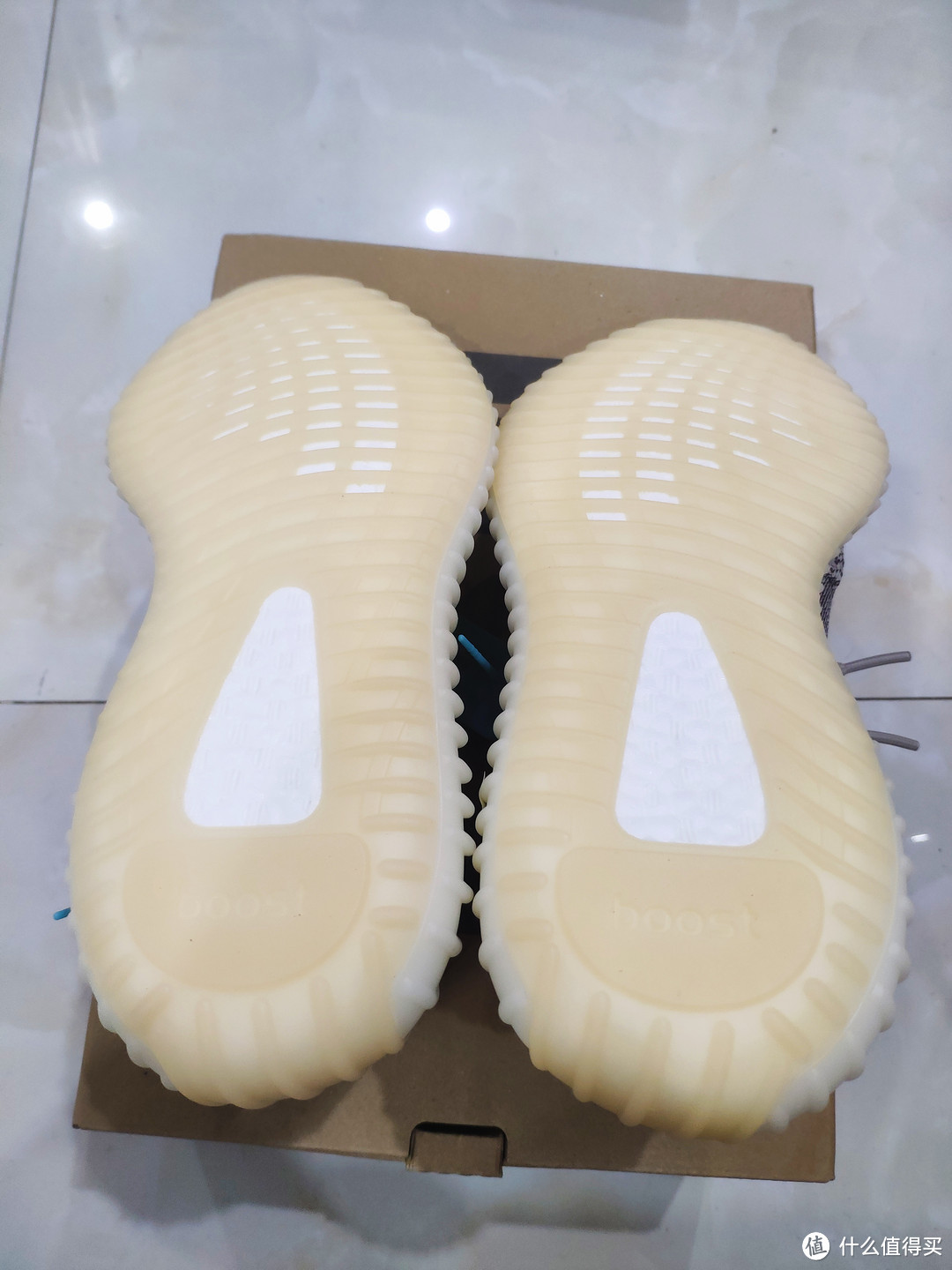 新鞋光速开箱 篇七:不能错过的yeezy350