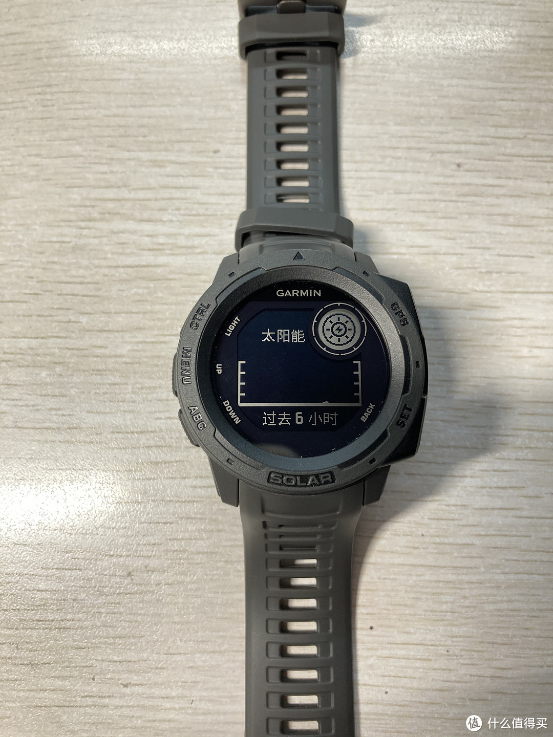 佳明Garmin Instinct Solar （本能太阳能版）开箱评测（附ProTrek对比）