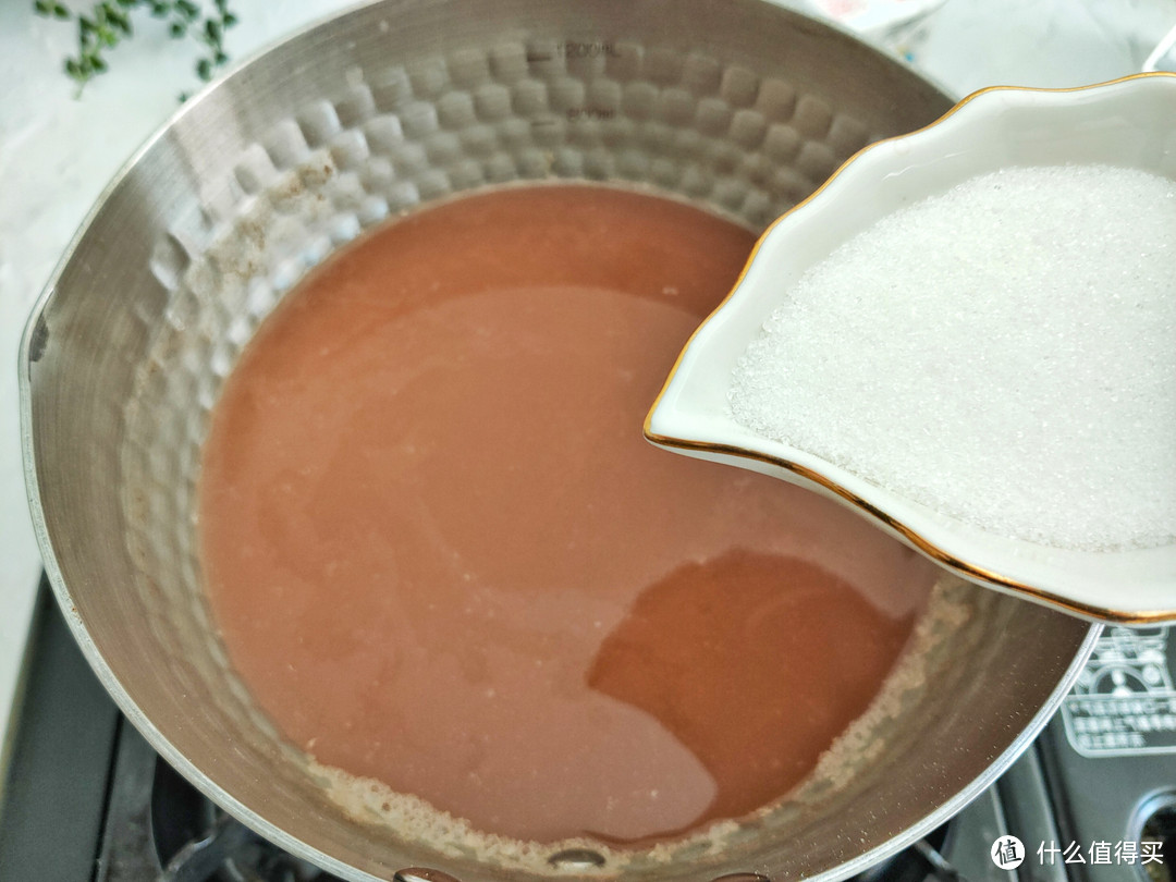 夏季,试试这牛奶和红茶做成的饮品,冰爽解渴,比珍珠奶茶好喝