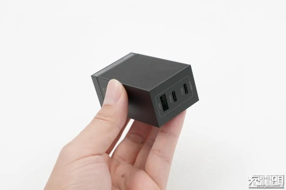 大功率还有小体积:65W迷你氮化镓快充选购指南