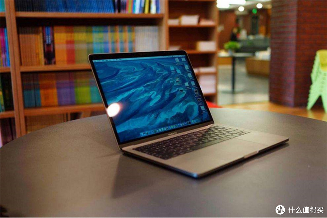 MacBook该如何选择，Pro和Air的区别到底在哪？相比于Windows又有何优势？