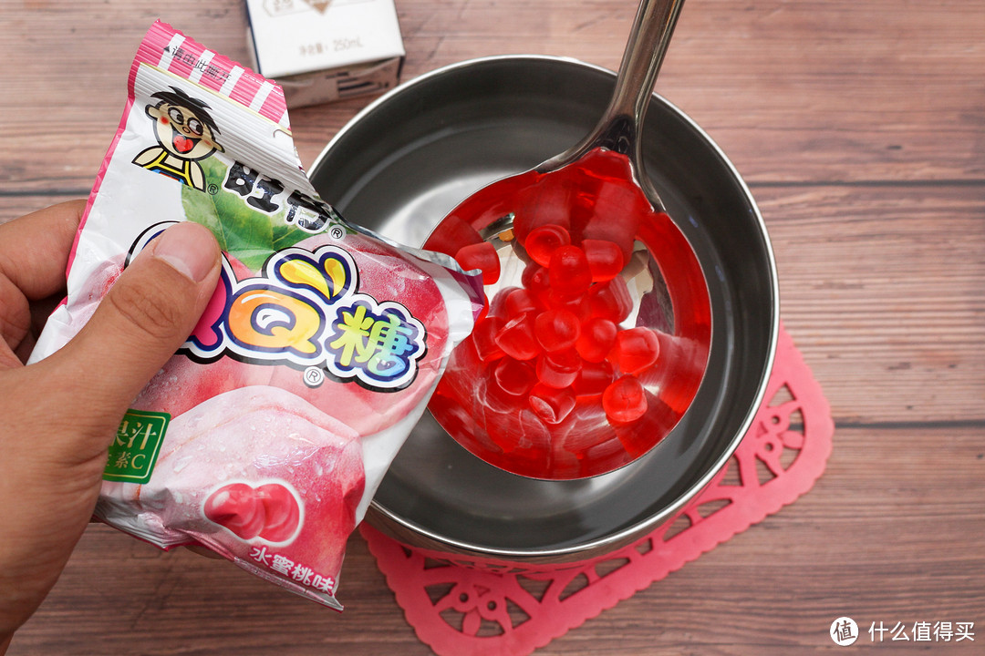 美味唾手可得!一学就会零失误的水果牛奶冻