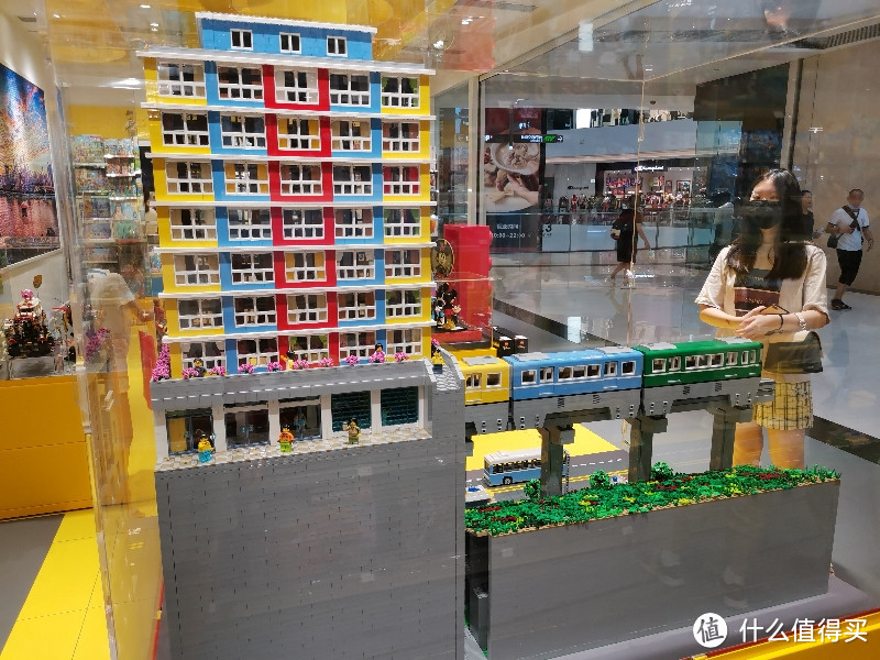 LEGO 重庆 轻轨穿楼来了