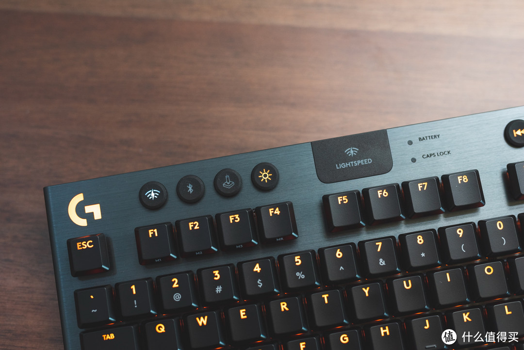 真是一把又贵又好用的无线机械键盘：罗技G913TKL 