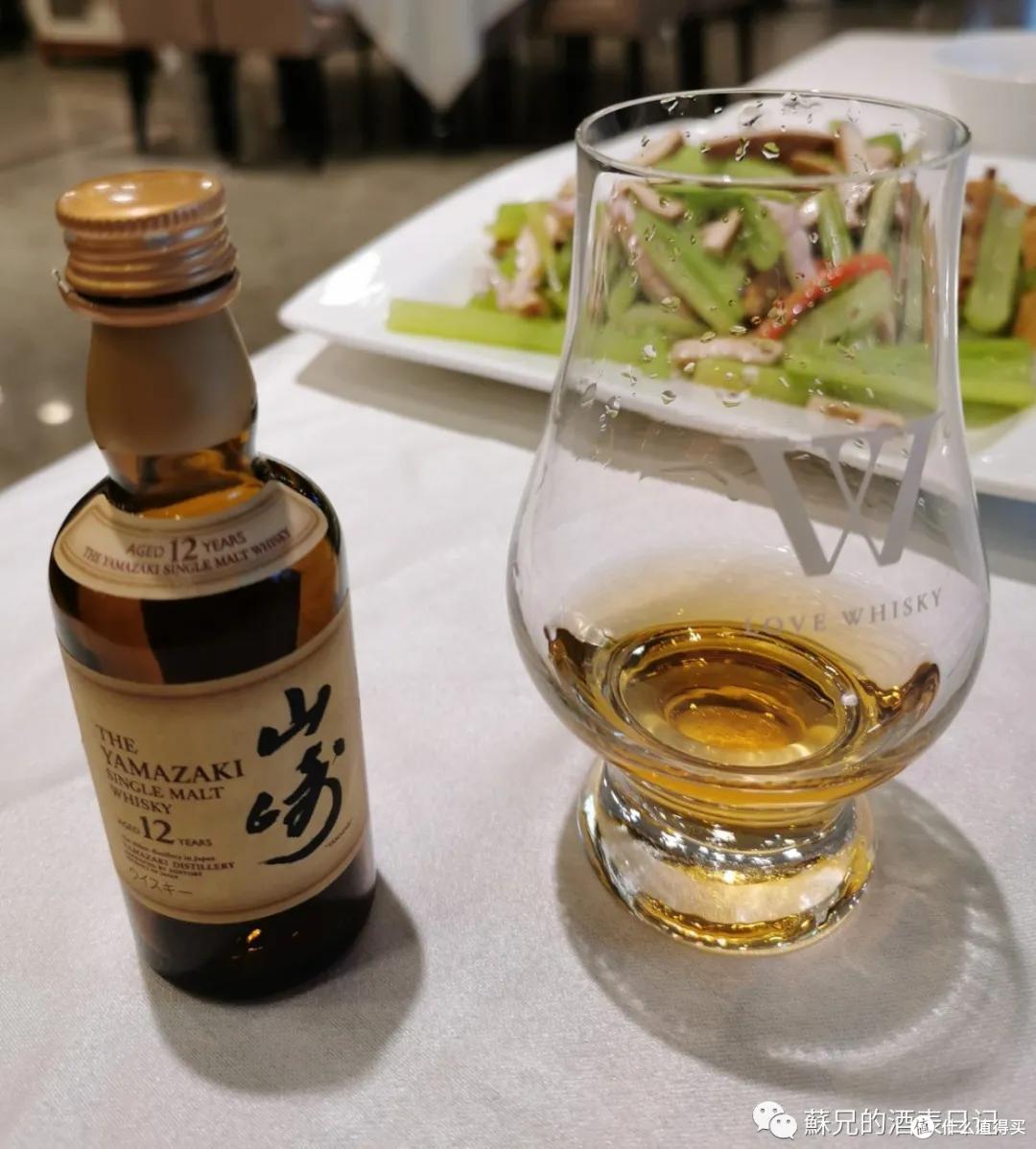 当炒货遇上贴牌货是种怎样的体验？品饮才是检验真香的唯一标准
