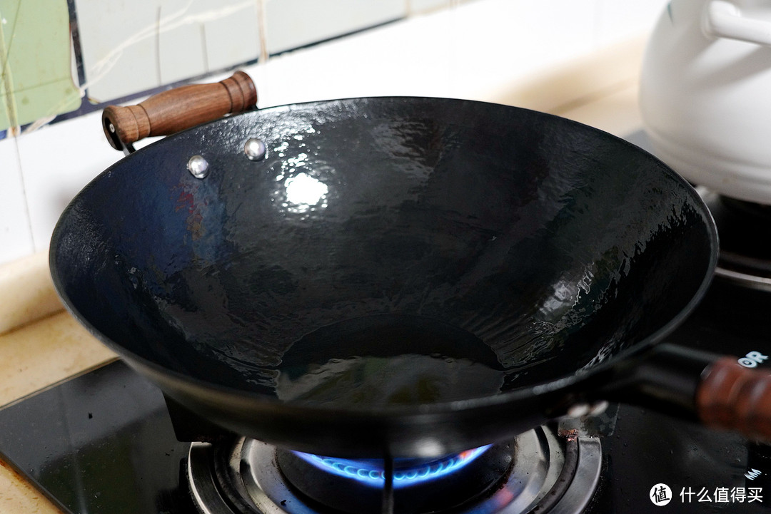 买一口好铁锅，学习过更好的生活-壹加生活古法手工铁锅使用简评