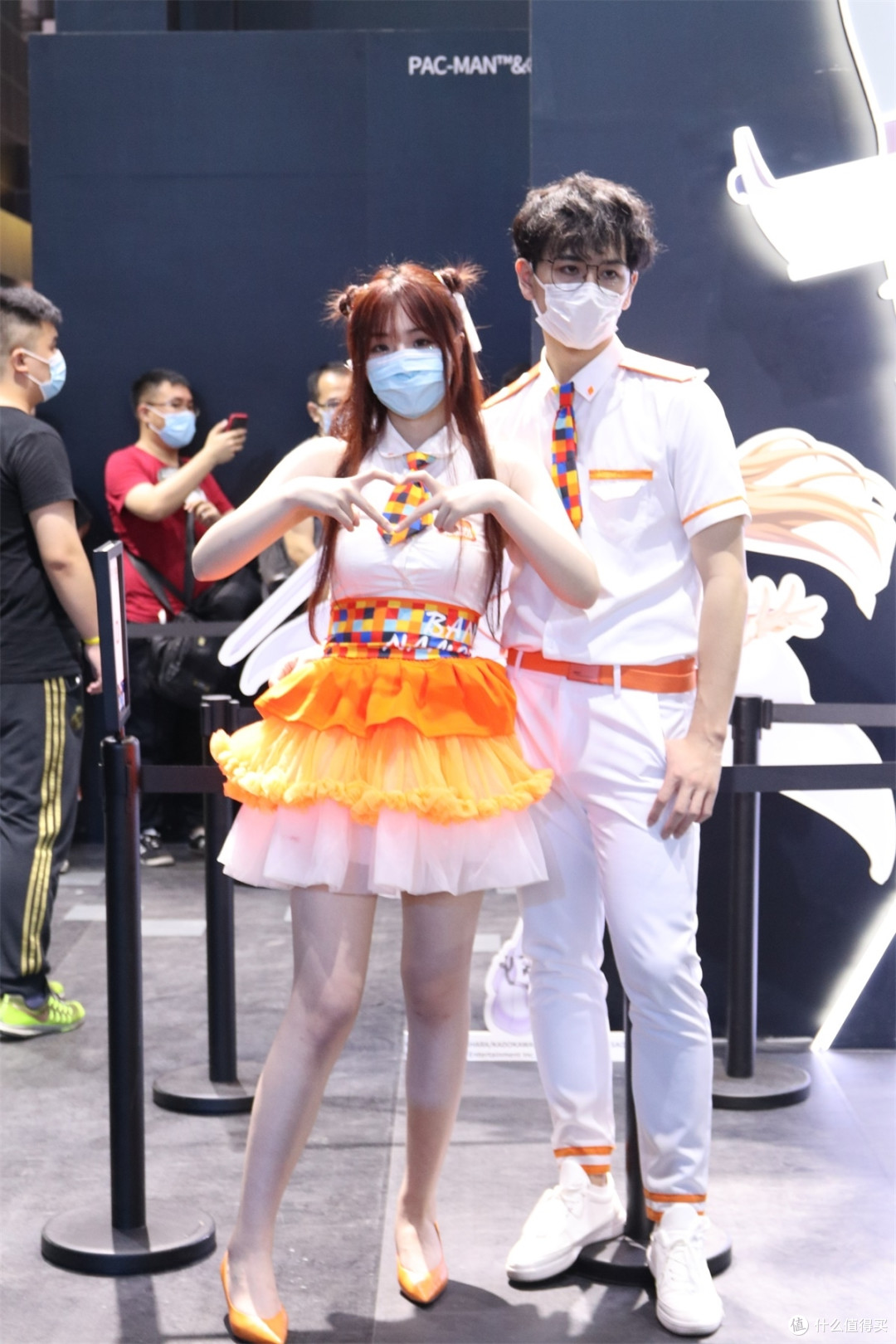 来吧,全是ChinaJoy中的showgirl小姐姐,不带一丝水分