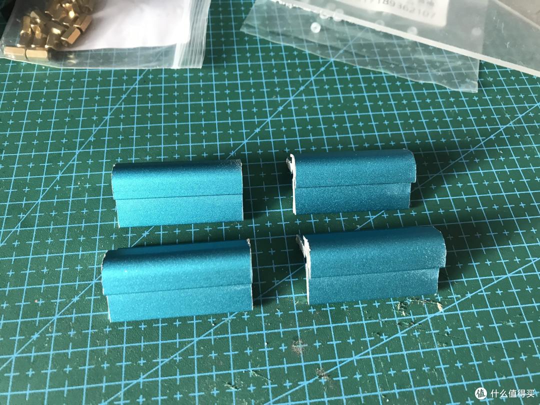 DIY桌面完结篇 —— 系统监控 + 氛围灯 + 歌词器