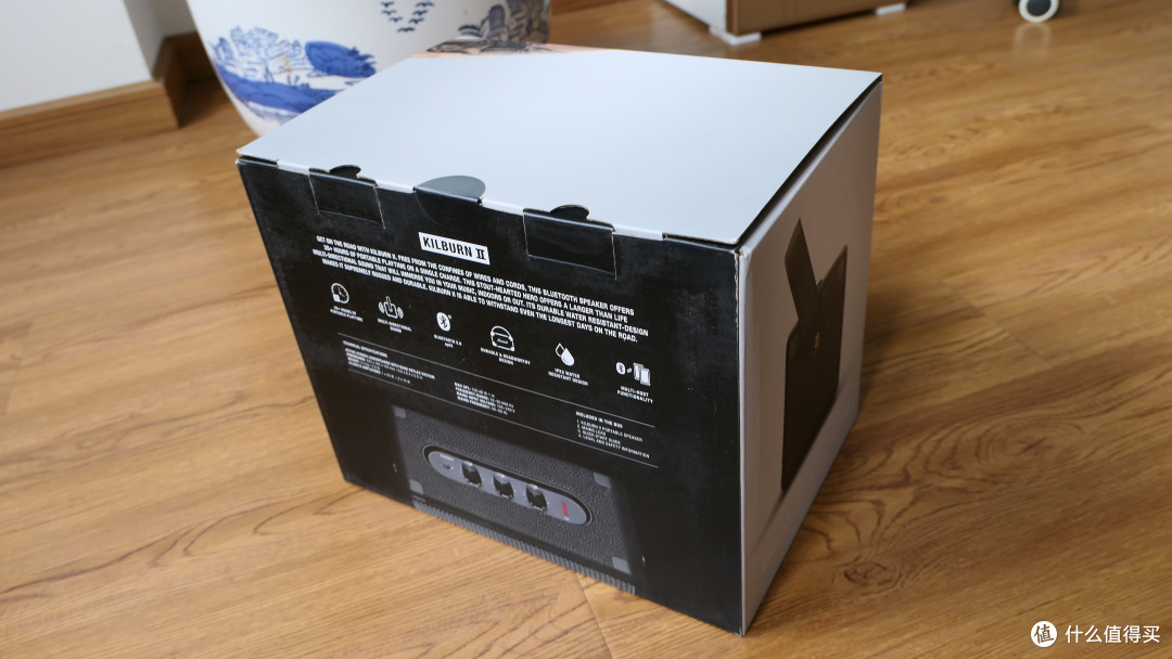 外箱里面才是真正的音箱包装盒10天收到,德国发货,还是很速度的包装很