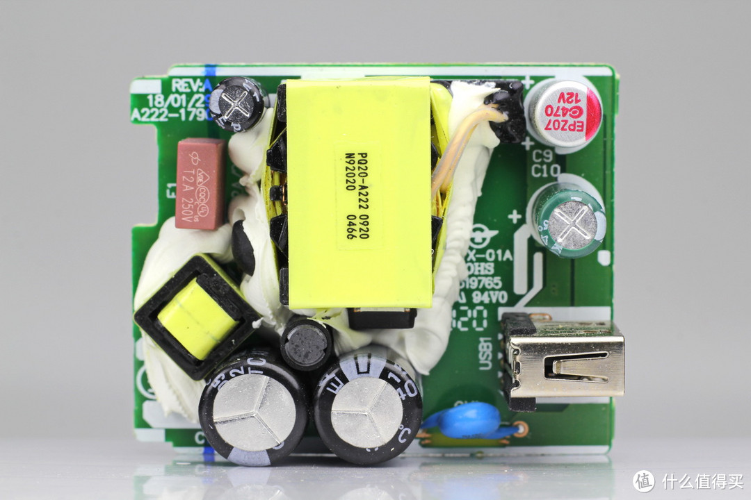 拆解报告:ASUS华硕18W快充充电器