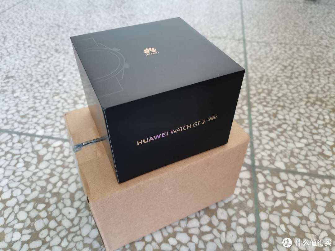 价格坚挺的国产之光2华为手表gt2开箱简评