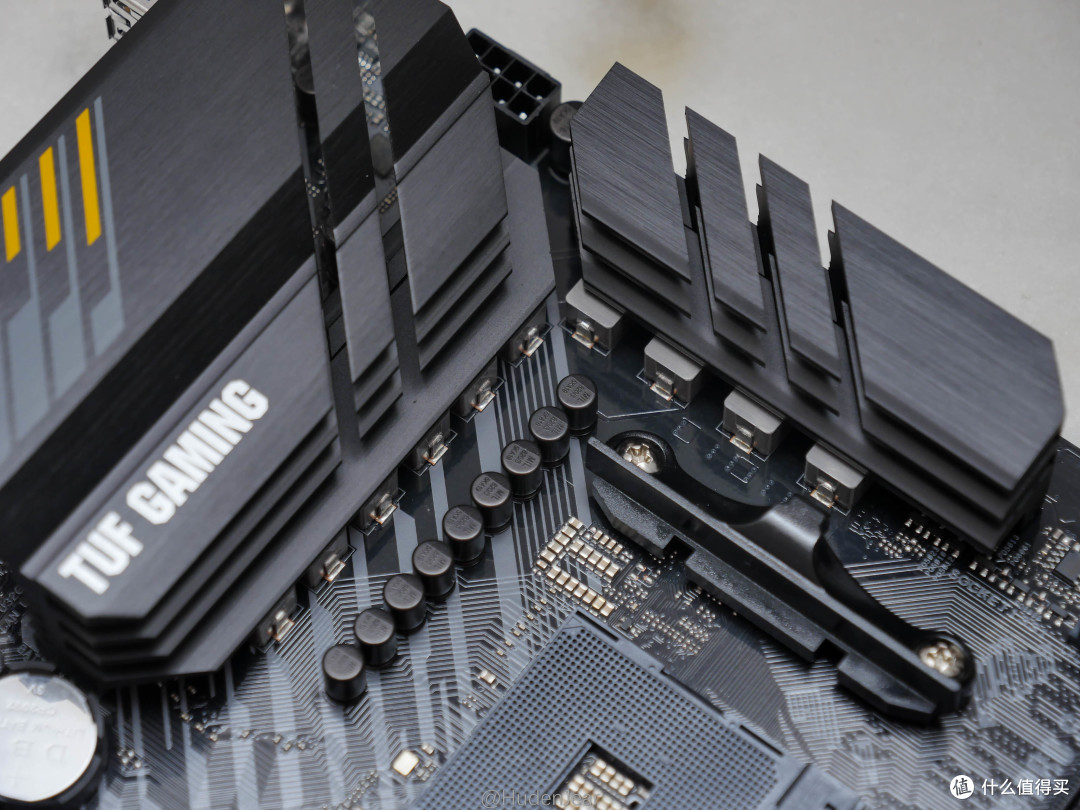 1000块的主流级CPU买谁好？i5 10400F+R5 3600 对比测试