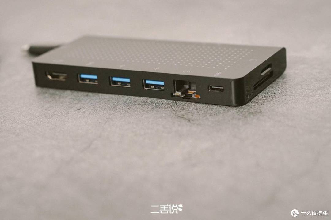两台电脑准备双份办公配件，颜值在线还能打的究竟是哪些？
