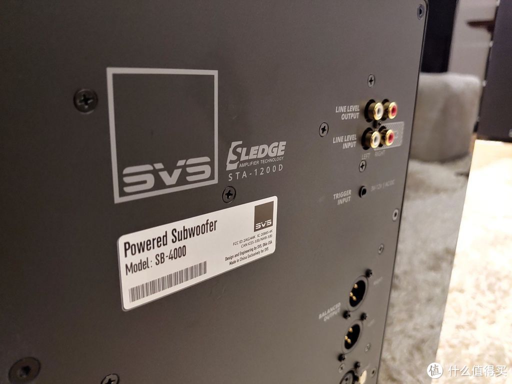 SVS SB4000超低⾳扬声器，趋近完美速度力量通通展现