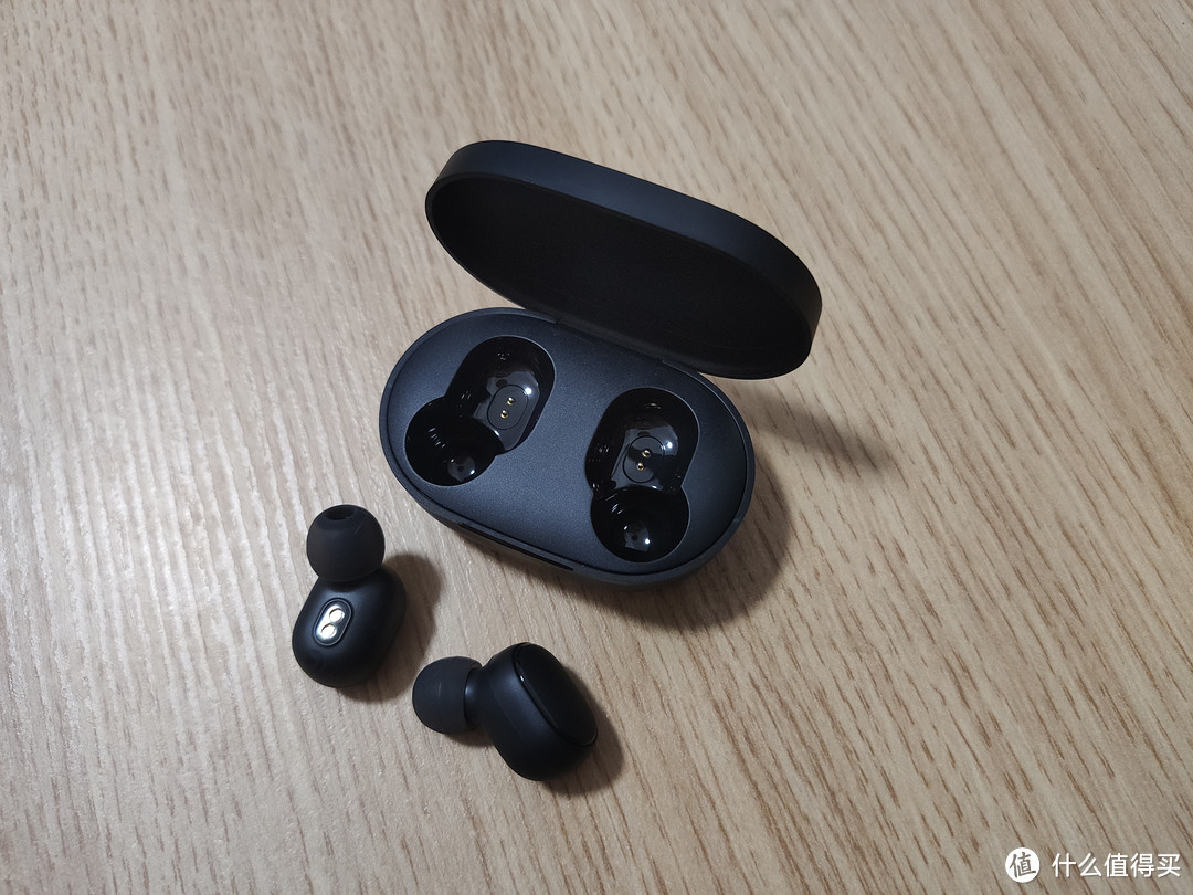 Redmi AirDots 2 蓝牙耳机 VS 小米airdots青春版