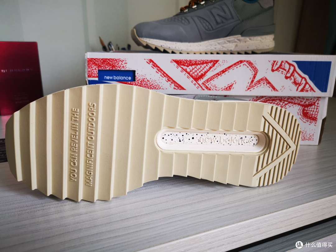 唯品会购入库存三年的New Balance Trailbuster 运动鞋