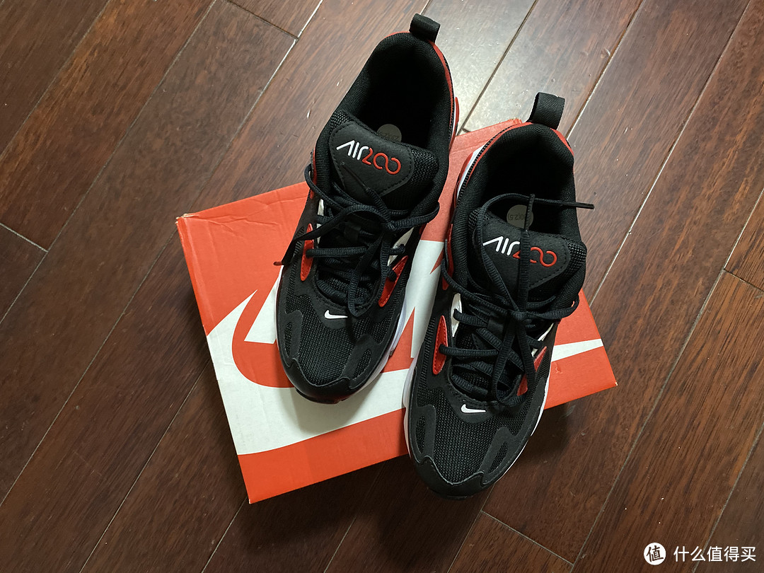 大气垫——NIKE AIR MAX 200 (GS)休闲鞋