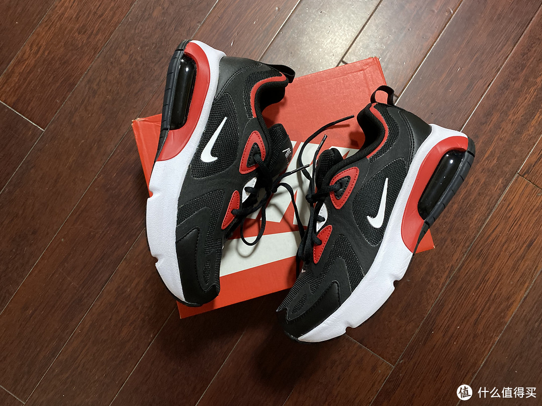 大气垫——NIKE AIR MAX 200 (GS)休闲鞋